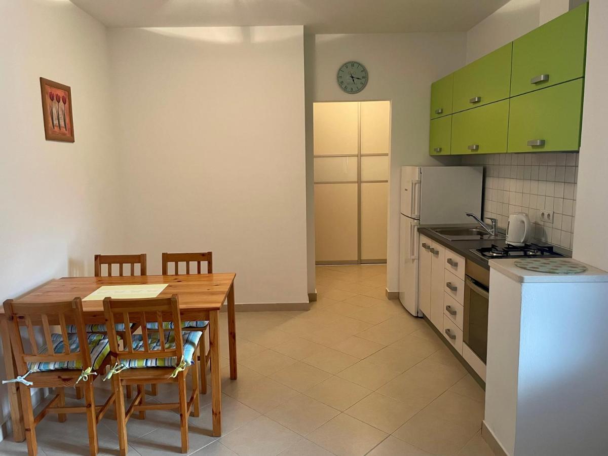 Aurelia Apartment Макарска Экстерьер фото